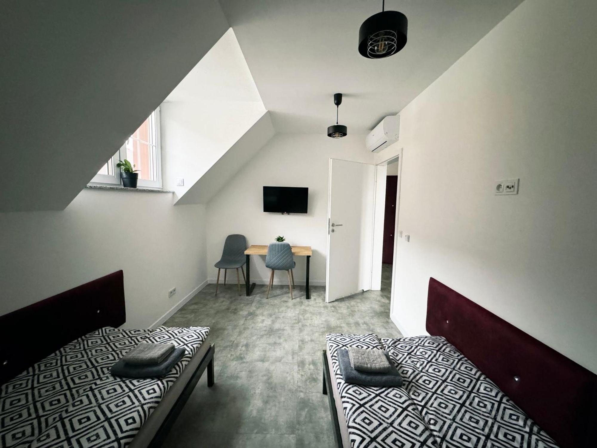 Pokoje Pod Palacem Koszecin Bagian luar foto
